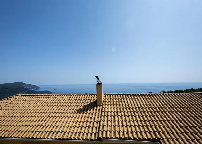 Family House In Lakones